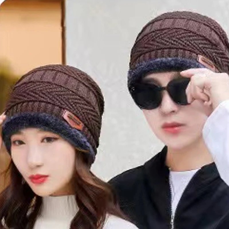 brown hat