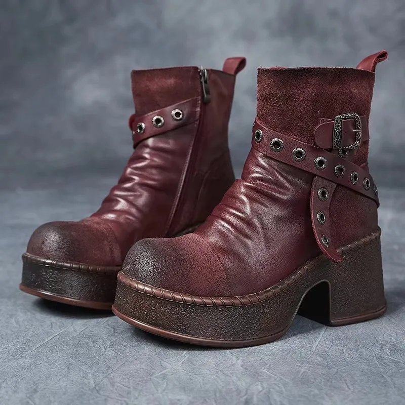 241077 Red