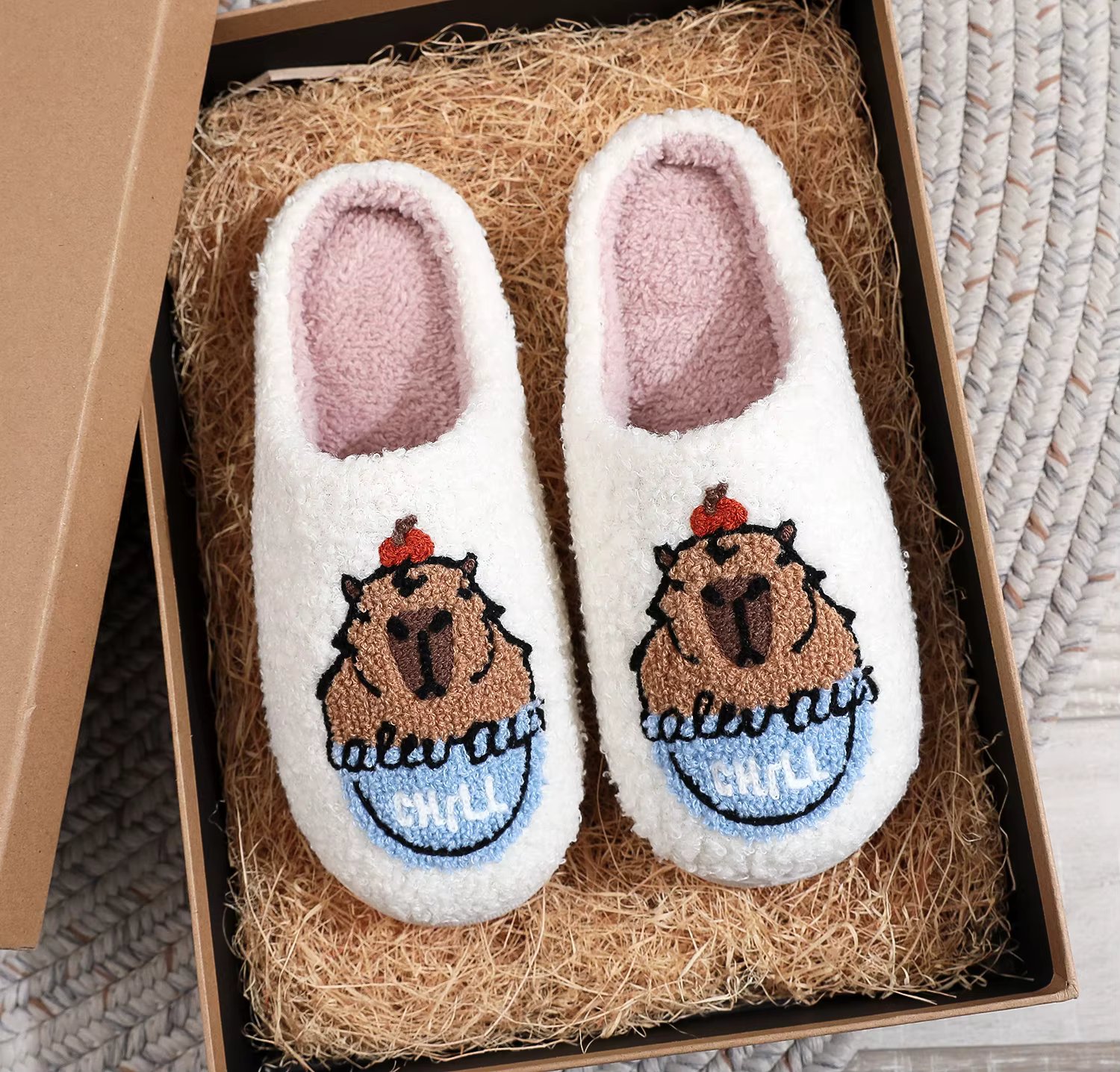 Winter home home cute capybara cotton slippers indoor and outdoor thick-soled non-slip cotton slippers