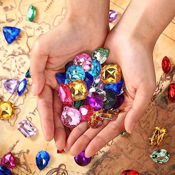 64/192pcs DIY Party Favors Pirate Treasure Gem Toys Fake Acrylic Sparkling Gem Diamond Toys Colorful Gemstones Pirate Jewelry