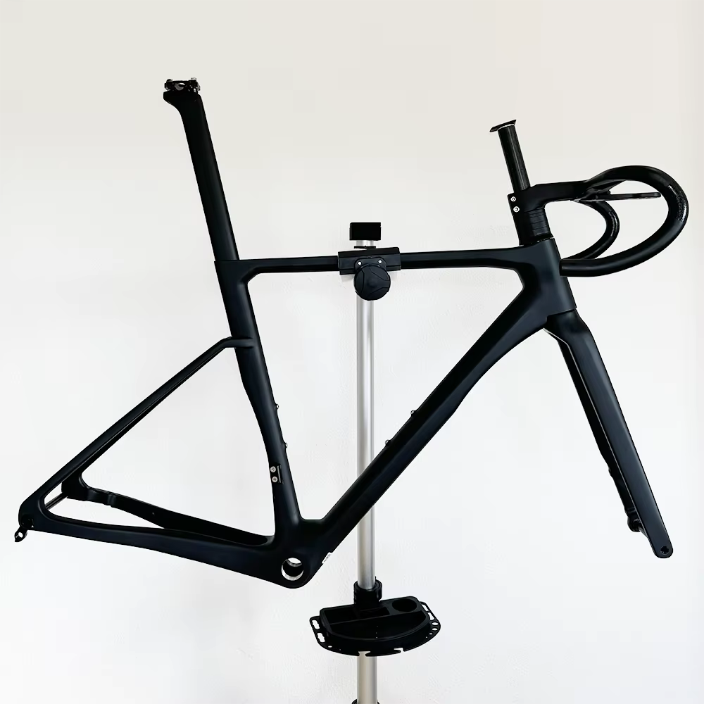 armazém brazil warehouse Thrust Full Carbon Road Frame Disc Brake 700*32C AERO Road Bicycle Frameset BSA Full Internal Cable