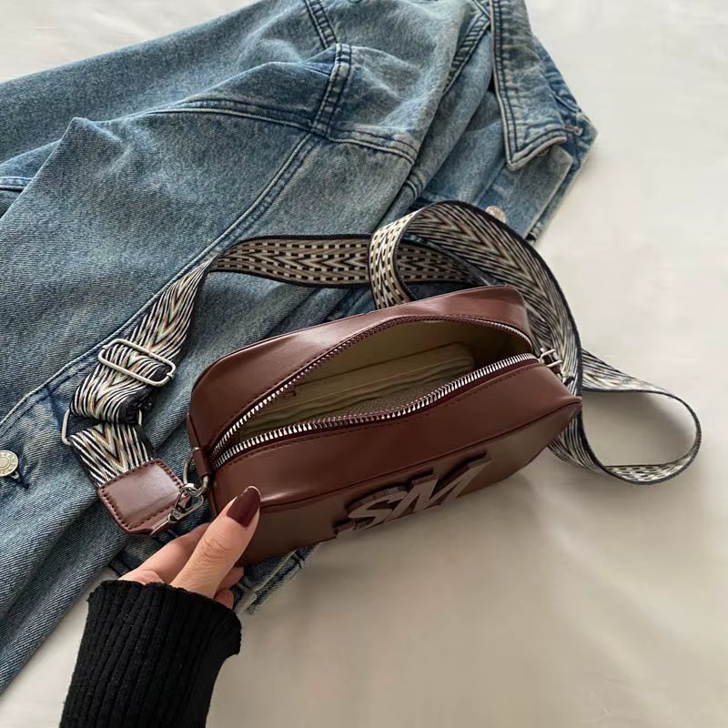 Single Zipper Brown