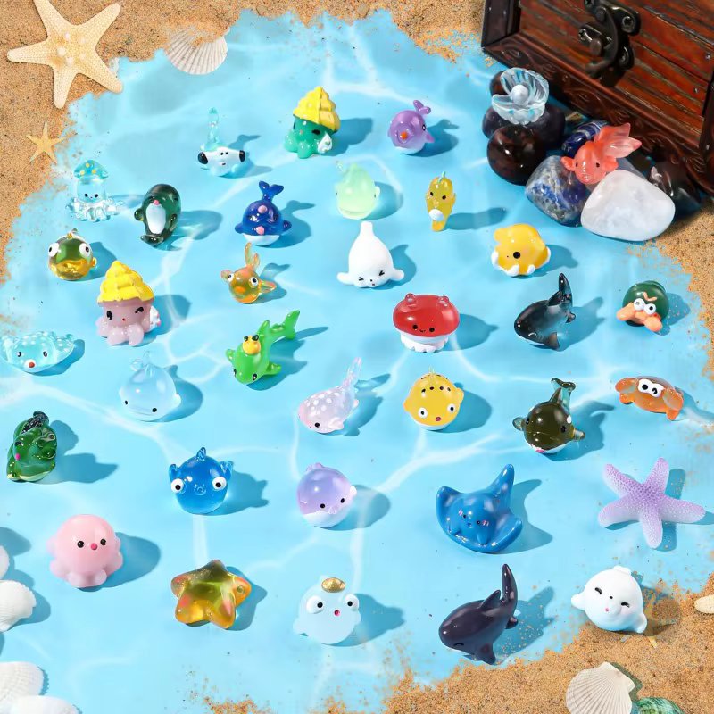 Mini Ocean Resin Animals Tiny Sea Animals Figurines Marine Miniature Decorations for DIY Fish Tank Potted Micro Garden Landscap