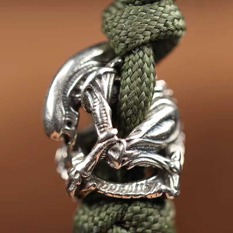 Alien Figurines White Brass Paracord Knife Beads DIY Woven Lanyard Pendant Jewelry Accessories EDC Outdoor Charms for Bracelets