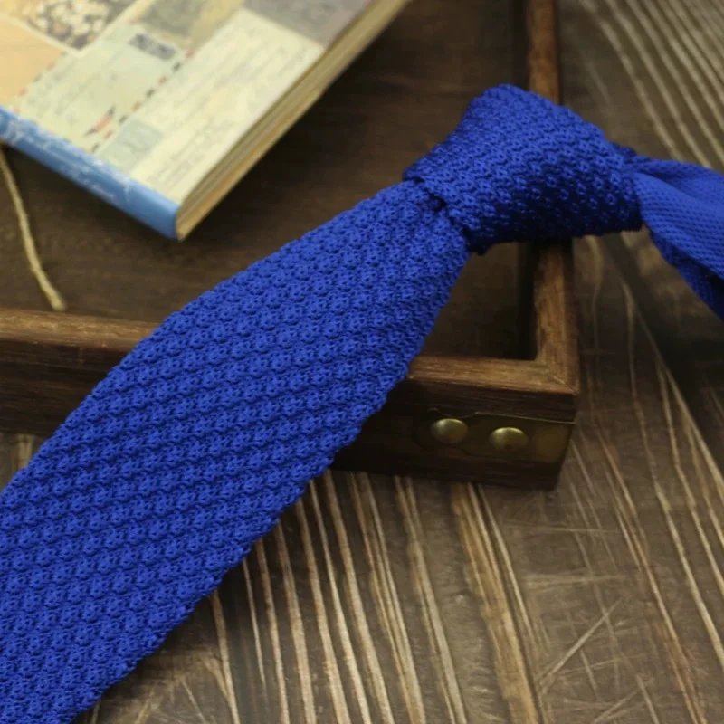 No.11 royal blue