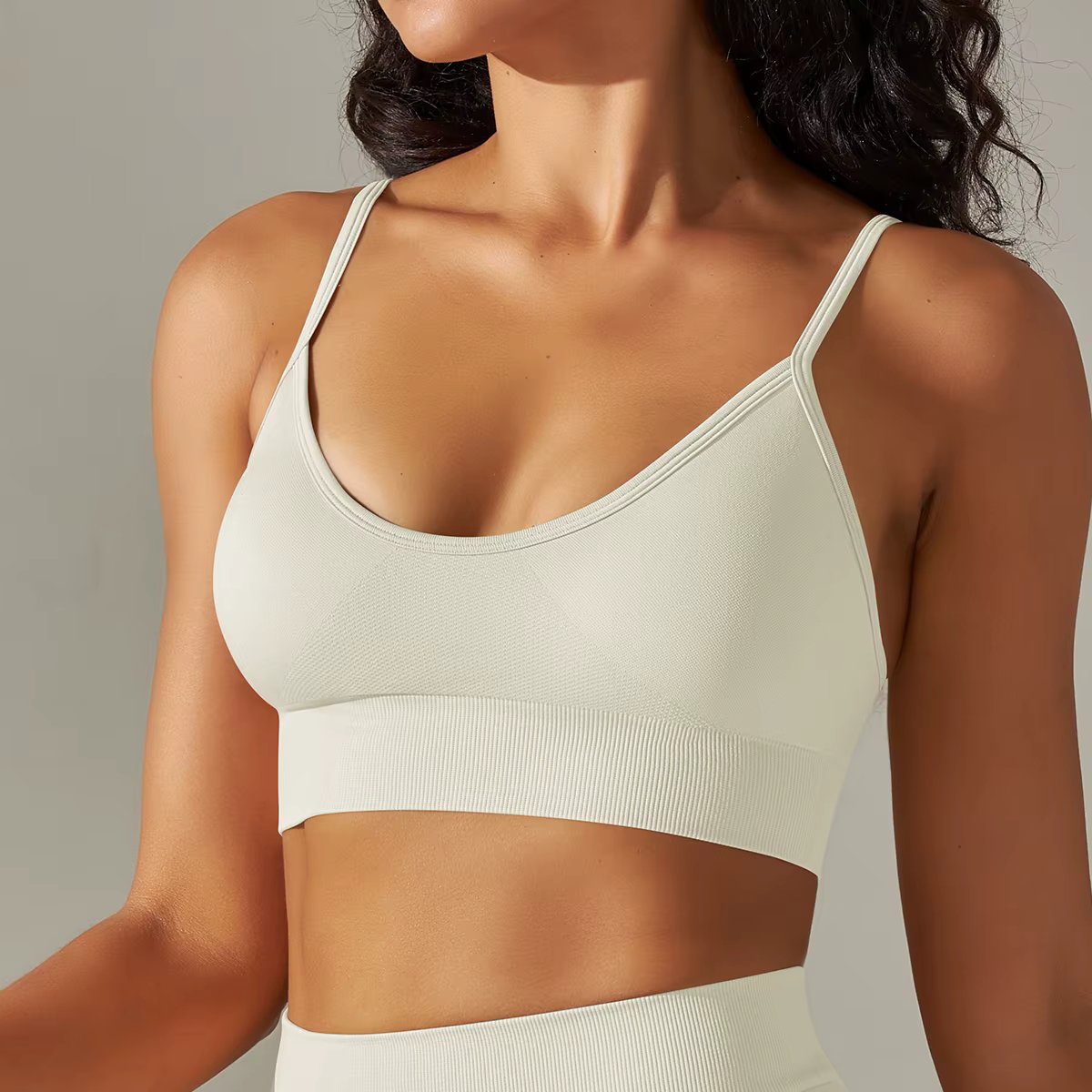 Women Sports Bra Sexy Seamless Camisole Yoga Bra Gym Fitness Cropped Top Workout Running Shockproof Bra With Pad Tank Top Bra