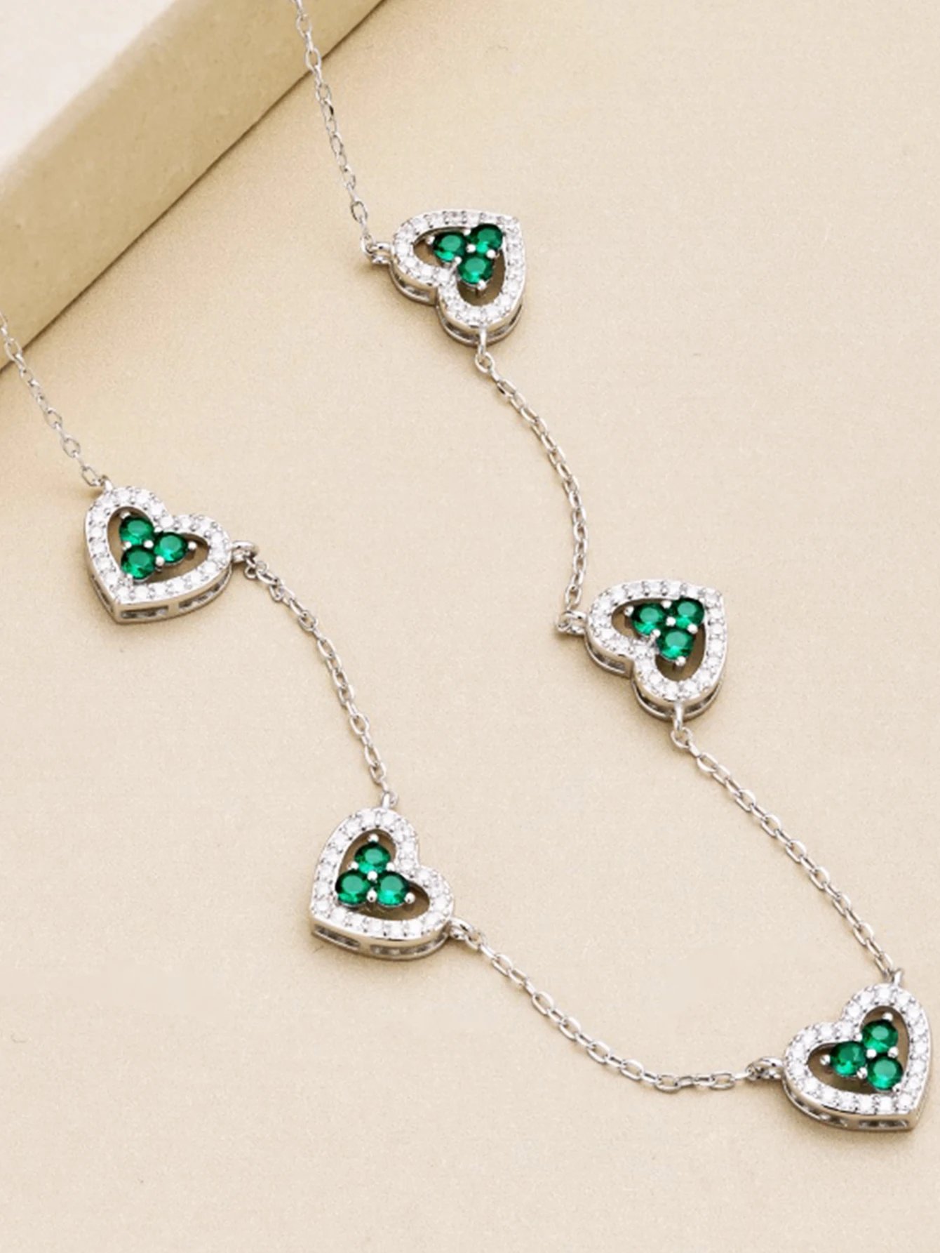 S925 Silver Heart Necklace Women Hollow Diamond Heart Pendant Necklace Female Sparkling 5A Zircon Design Luxury Jewelry Gift