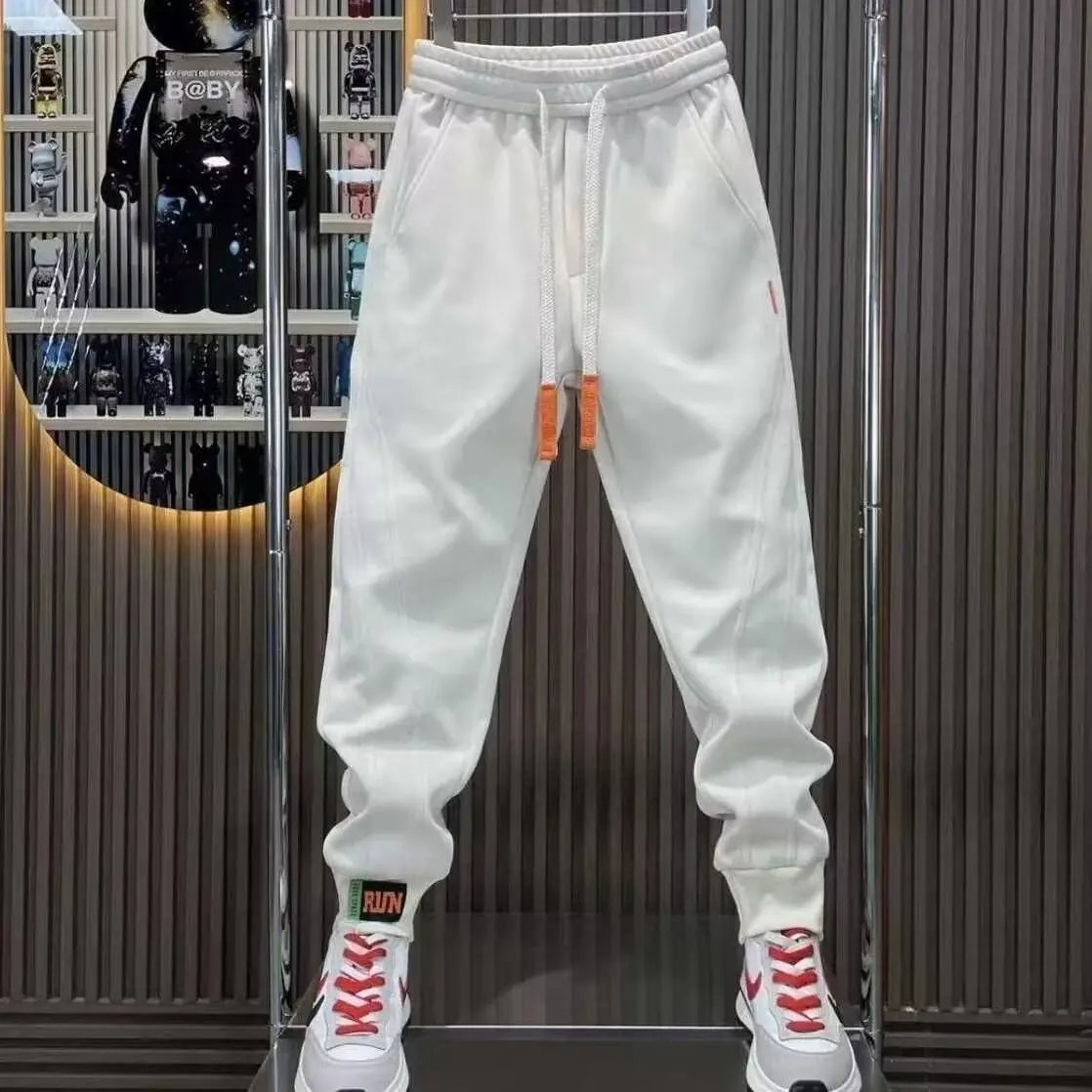 K1031-White