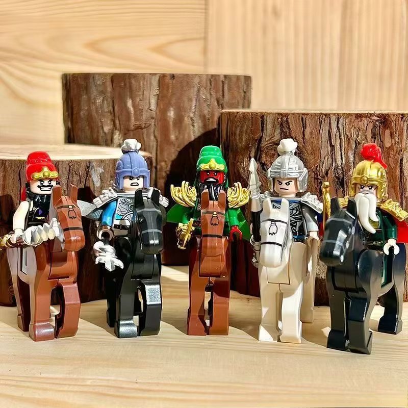 Halloween home decoration products Liu Bei Fei Zhuge Liang, the villain of the Three Kingdoms, is compatible with toys for boys.