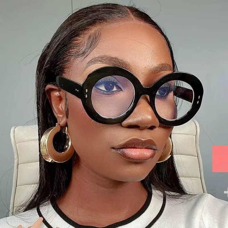 2022 New Fashion Big Frame Round Optical Anti-blue Glasses Women Vintage Rivet Transparent Eyeglasses Female Oculos Spectacles