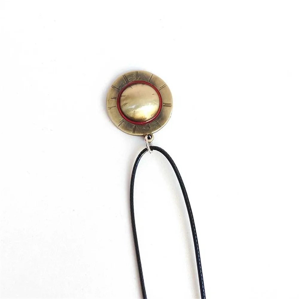 Anime One Piece Vintage Luffy Straw Hat Keychain Metal Pendant Necklace Women Men Jewelry Figure Cosplay Toys