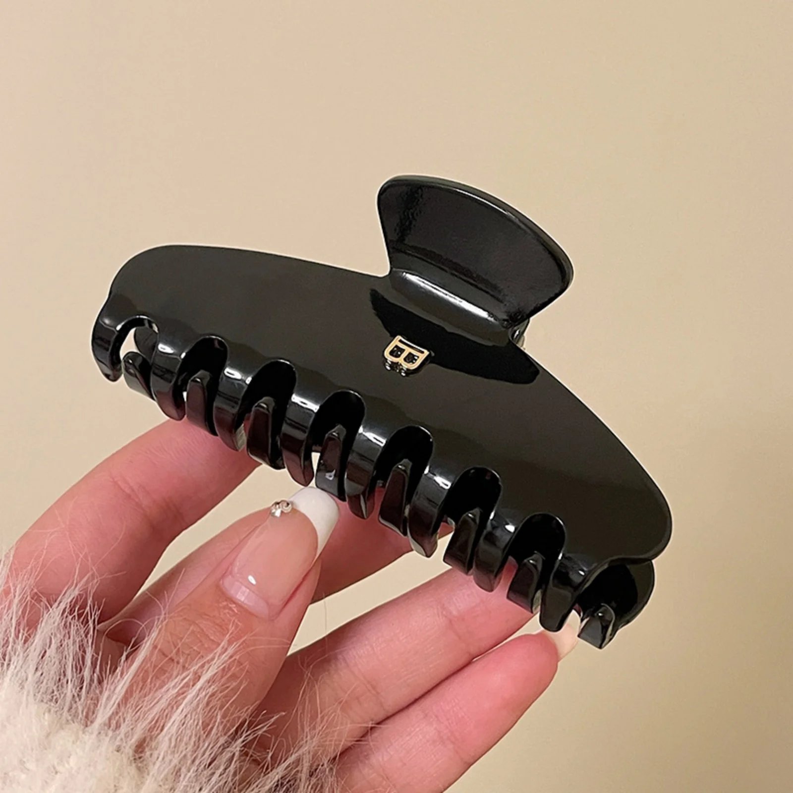 9CM Black