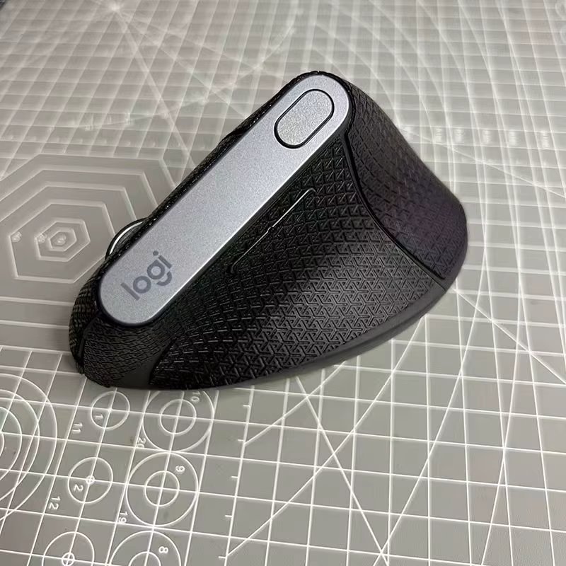 DARK GRAY
