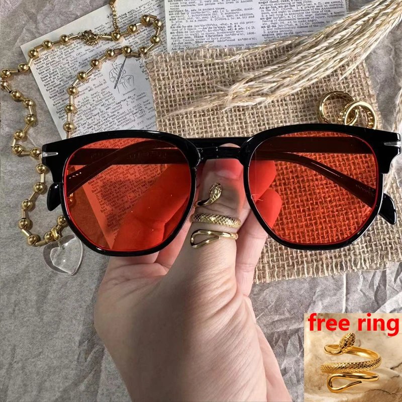 red with ring