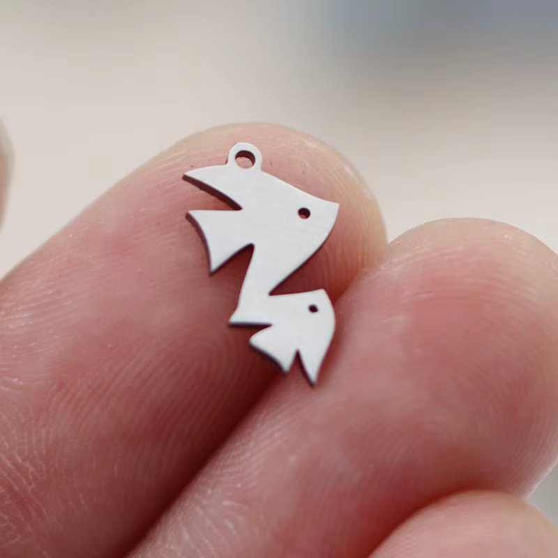 3pcs Mini Sea Animal Fish Shark Whale Dolphin Crab Stainless Steel Pendant for Jewelry Making Bracelets Earrings diy Accessories