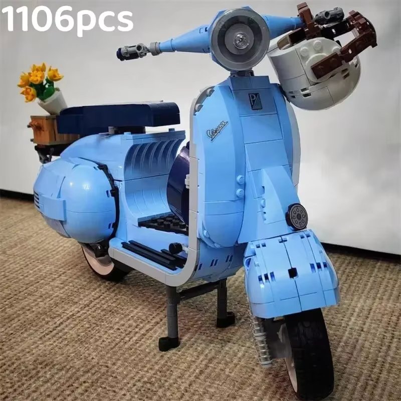NEW Roman Holiday Technical Vespas 125 MOC 10298 Motorcycle City MOTO Building Blocks Bricks Model Toys for Kids Boys Gift