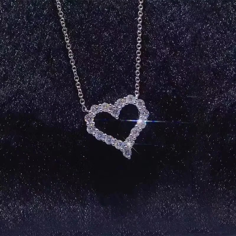 1.5mm D Moissanite