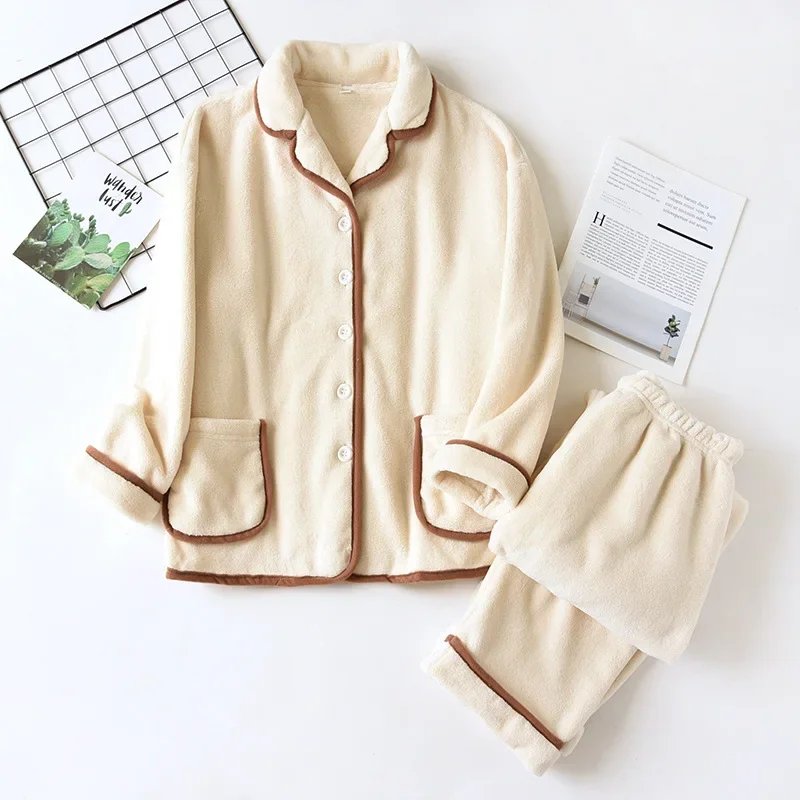 Off-white (women)
