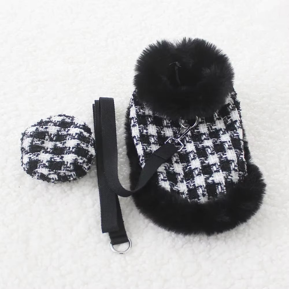 2hat and Cloak Leash