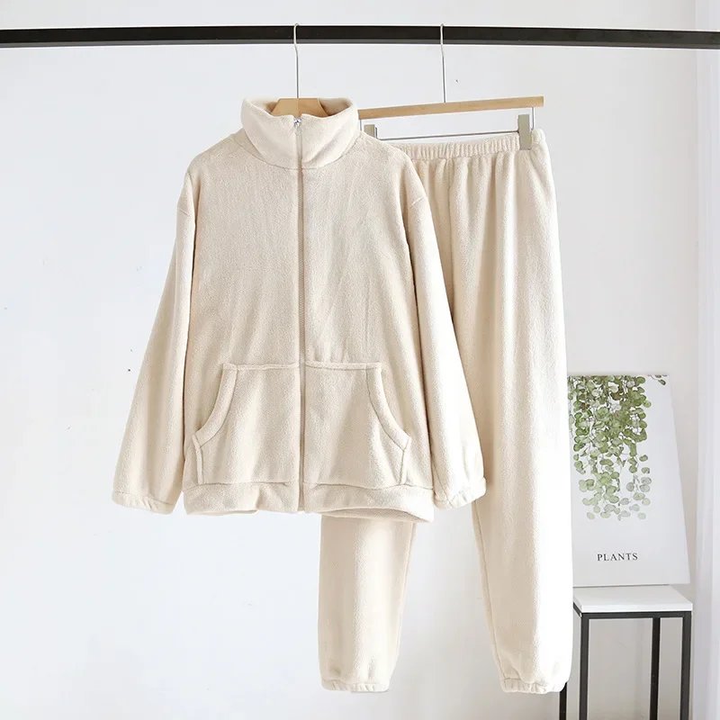 Off white (woman)