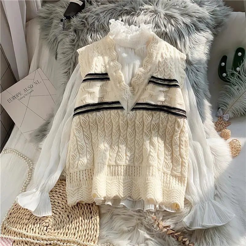 beige no blouse