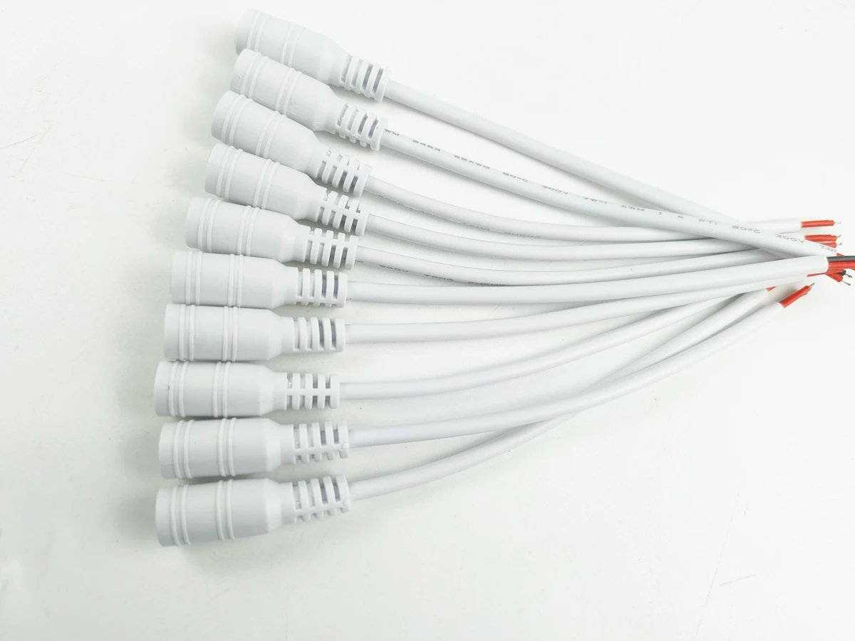 10 Female  white