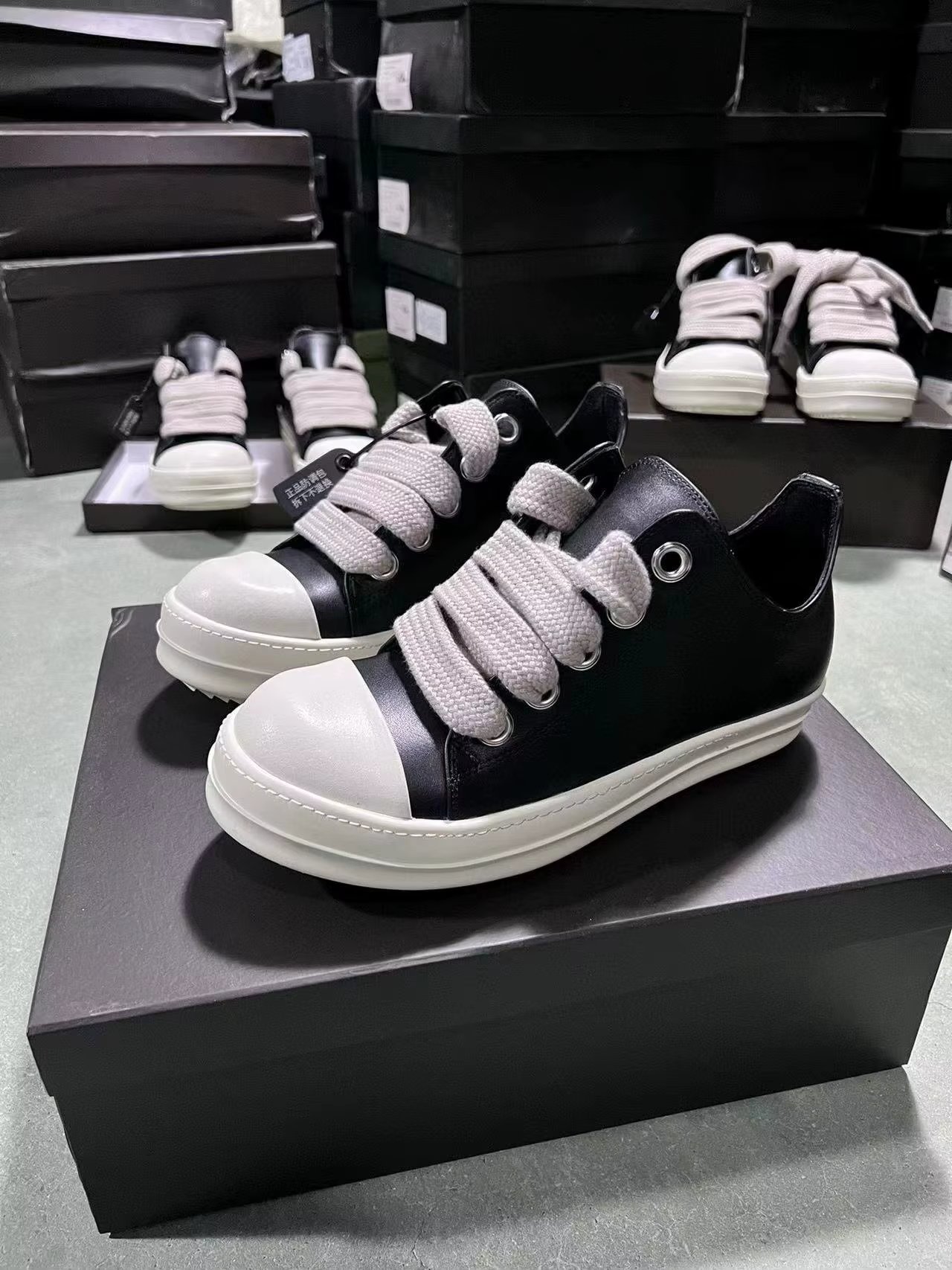 Ricks Black Genious Leather Jumbo Lace Low Top Design Party Men Shoes Women Sneaker Owens Design Casual boots & Shoes