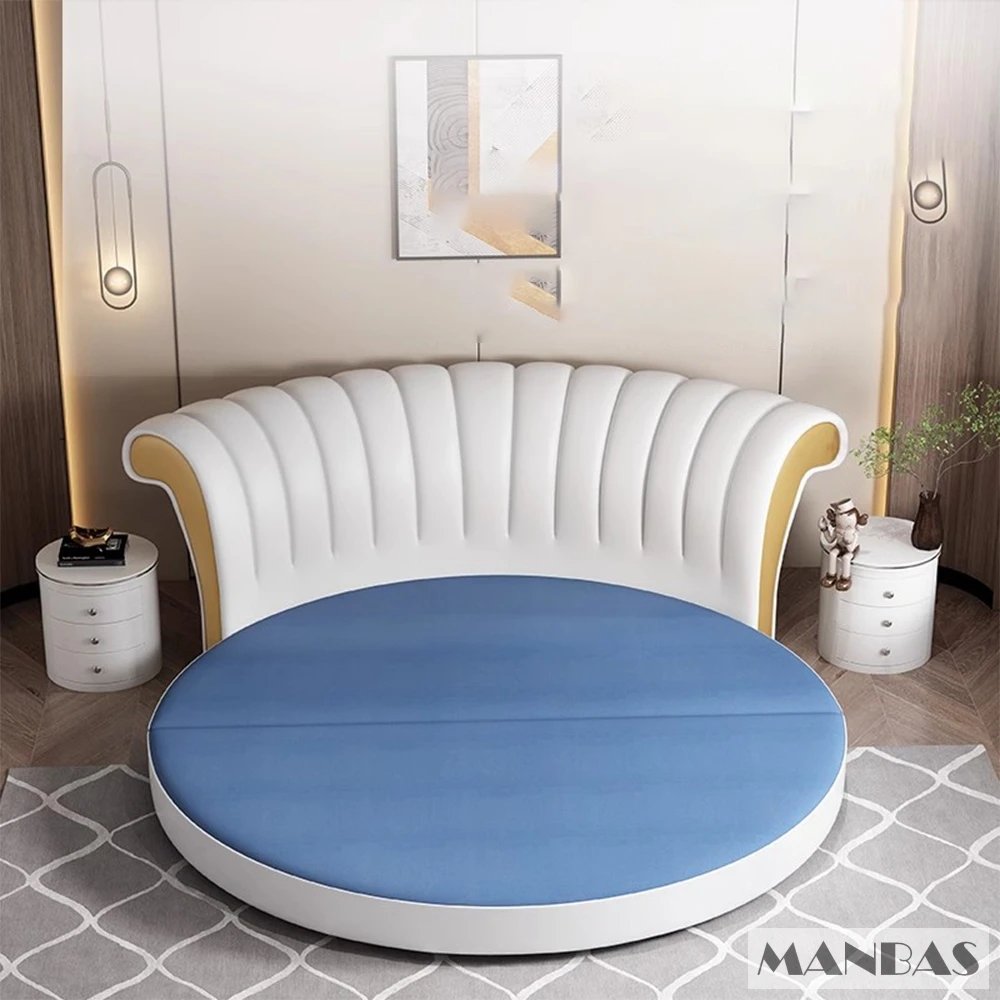 bed and 2 nightstand