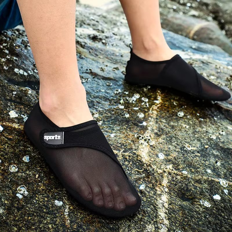 Women Summer Beach Swimming Shoes Men Lightweight Quick Dry Barefoot Surfing Aqua Slippers Non Slip Stretch Diving Water Shoes