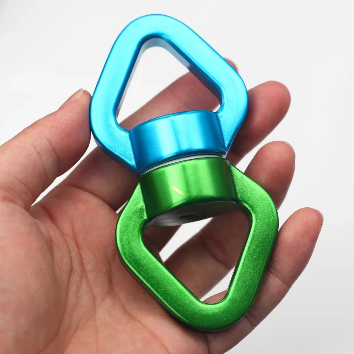 Swivel (Green)