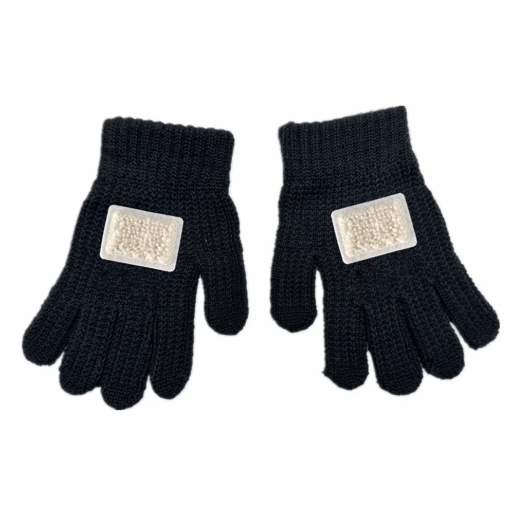 G black cream squar