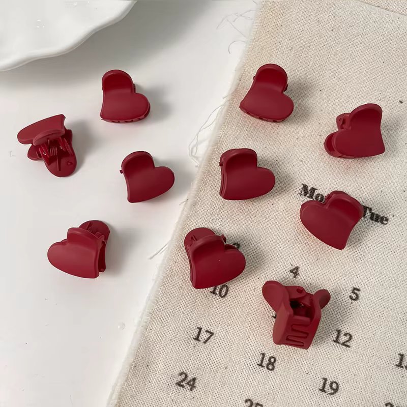 2cm Red Heart