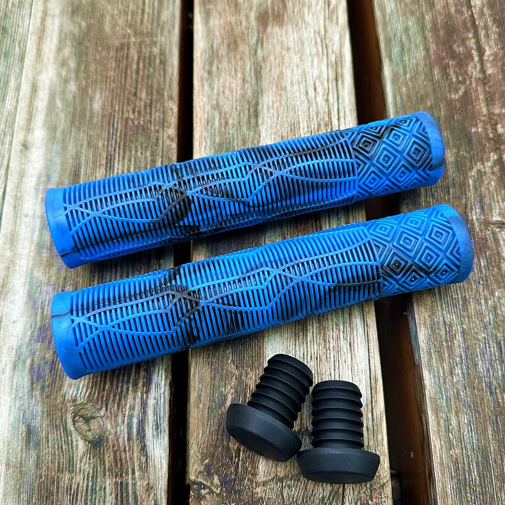 Blue-plastic plug