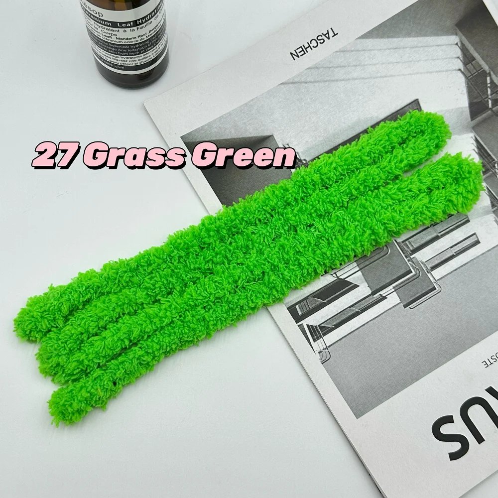 27Grass Green
