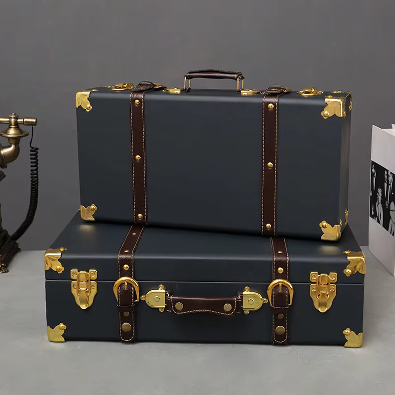 Luxury Vintage Trunk Travel Hand Big Suitcases Leather Luggage Under Bed Clothing Organizer Storage Box Antique Bin Customized