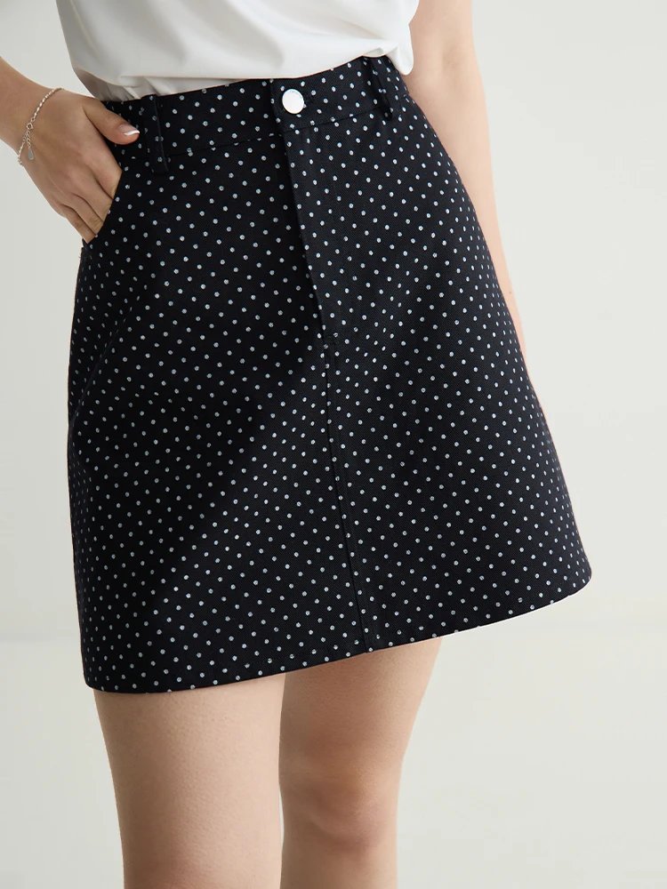 24DS82554 black
