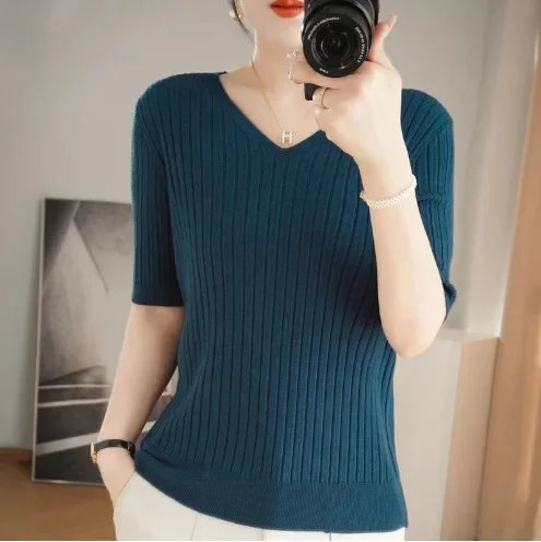 Seaweed blue