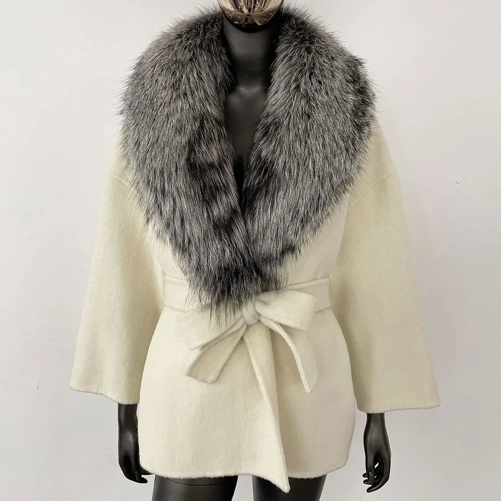 Beige silver