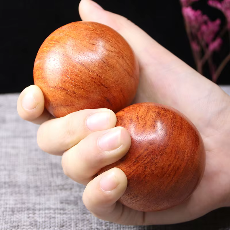 Real Wood Handball Rosewood Massage Ball Wooden Fitness Hand Heart Health Old People Play Stimulating Acupuncture Poin 50mm