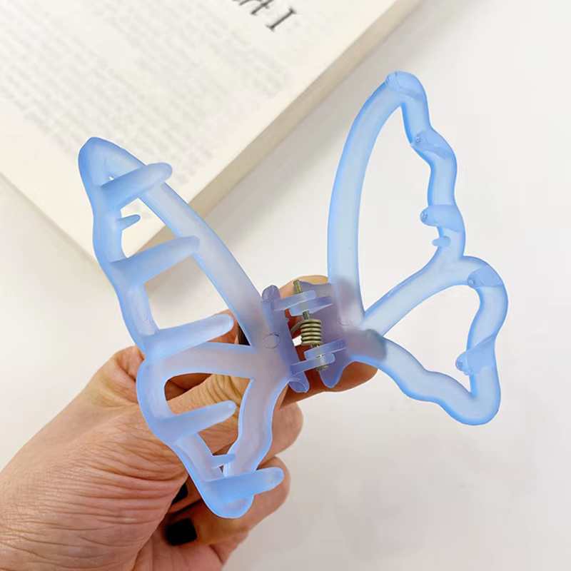 New Butterfly Hair Claw Pearl Sweet Hair Clips Resin Hair Clamps Barrettes Styling Tools Women Girls Fashion Hair Accessories