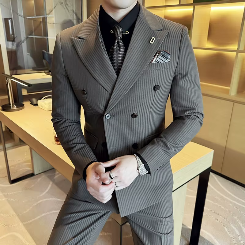 (Jackets+Pants+Vest) Luxury Stripe Men Suit High Quality Double Breasted Elegant Fashion Tuxedo Formal Groom Wedding Social Suit
