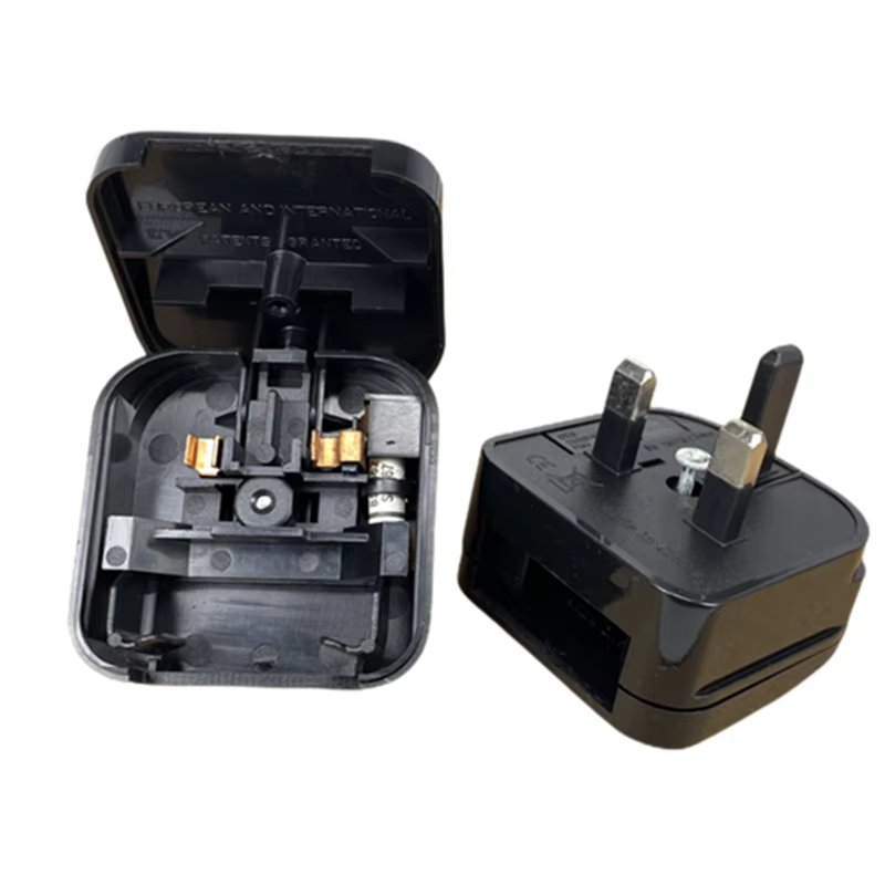 EU to UK plug adapter box type round two pins 4.0mm convert to 3 pins conversion electric power plug Shaver plug with fused 13A