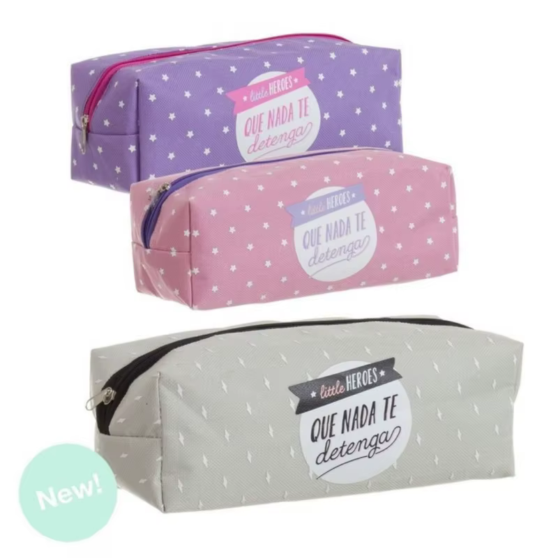 Bags and toiletry bag heroes colors with zipper. 952882