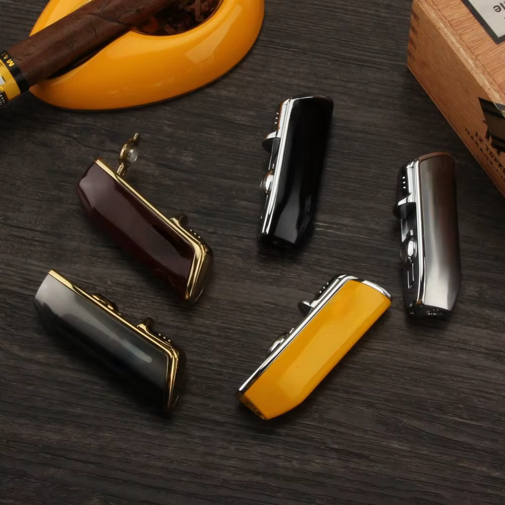 Luxury Red Cloud Snake Mouth Shape Metal Windproof 3 Torch Jet Flame Cigarette Cigar Lighter with Cigar Punch Pocket Lighter