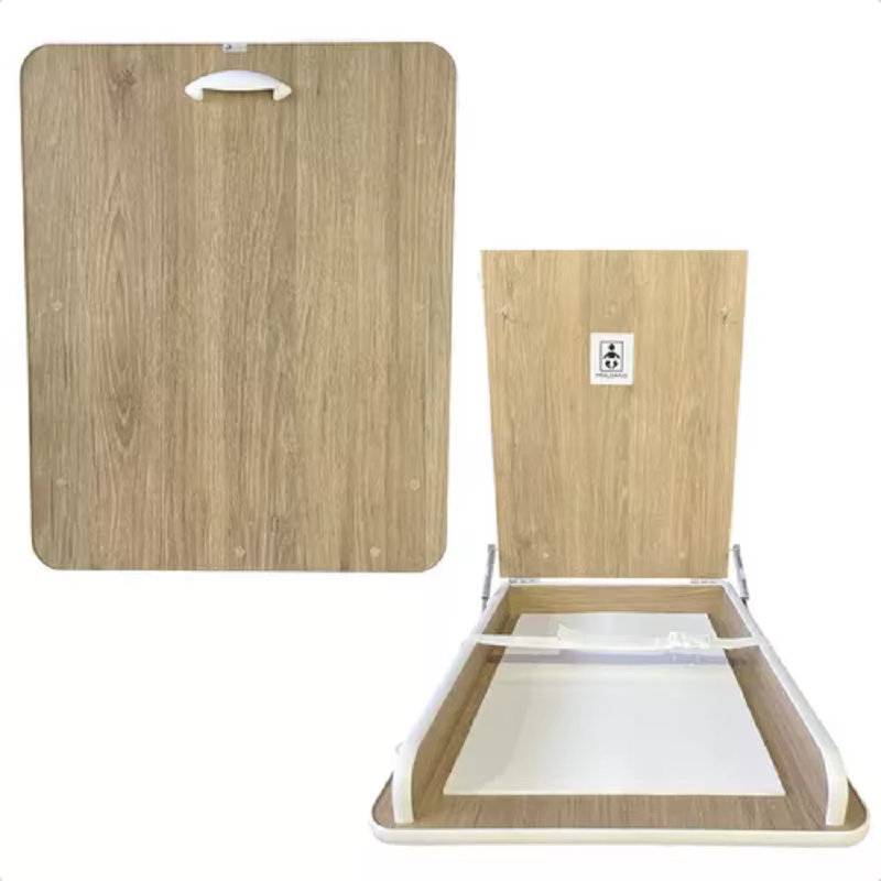 Wary Vertical C/White Diaper