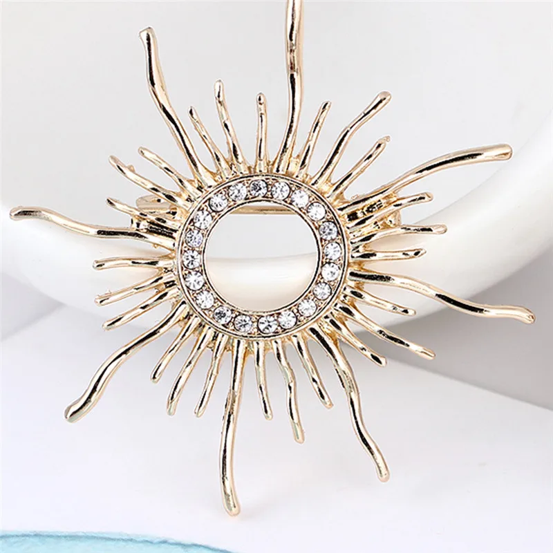 High Quality Sun Shape Brooch For Women Men Prong Setting Crystals  Color Broches Hijab Pins Scarf Buckles Plastron Jewelry
