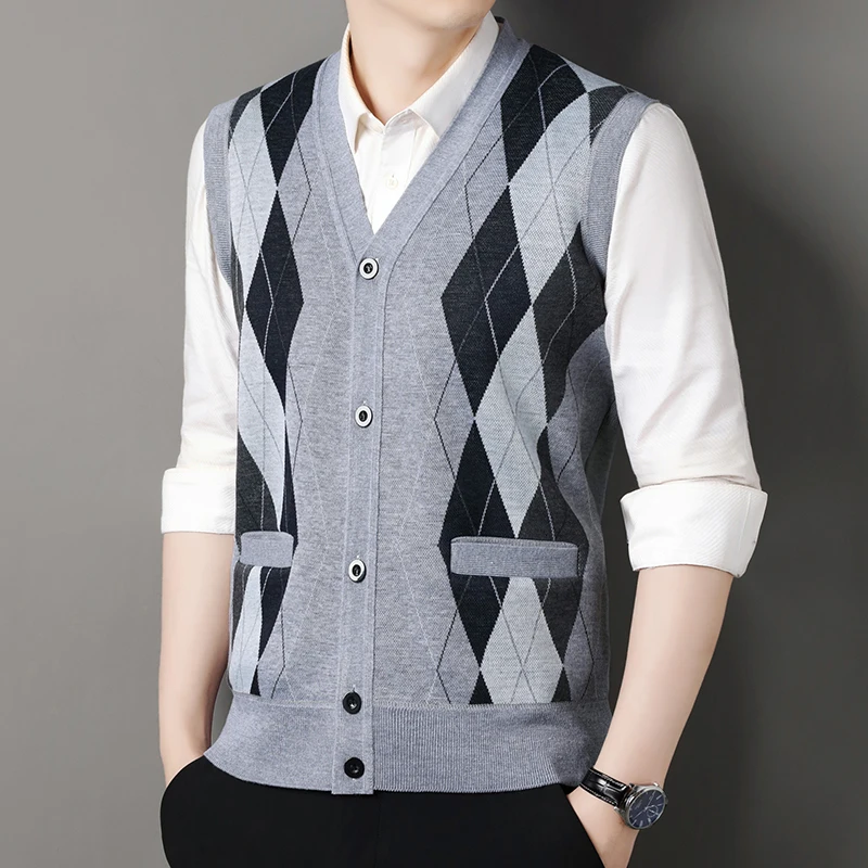 M07 Light Grey