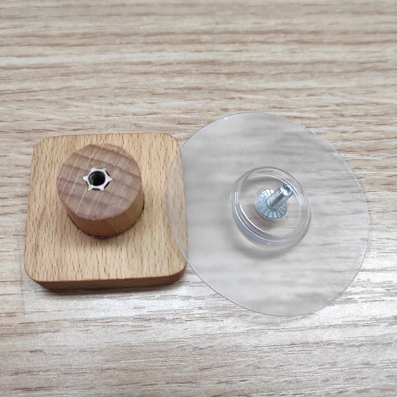 square accessory