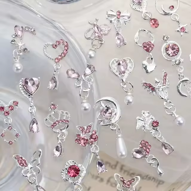 10pcs Super Flash Butterfly Love Pendant Nails Accessories Nail Art Luxu Alloy Pink Diamond Charm Nail Art Decorations Supplies