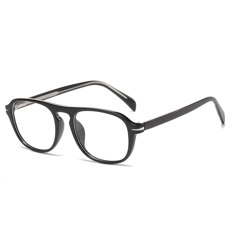 Brihgt Black